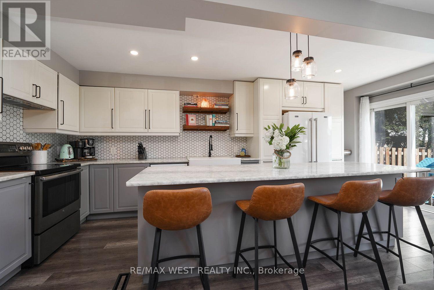 1 JOHANNA DRIVE - 7