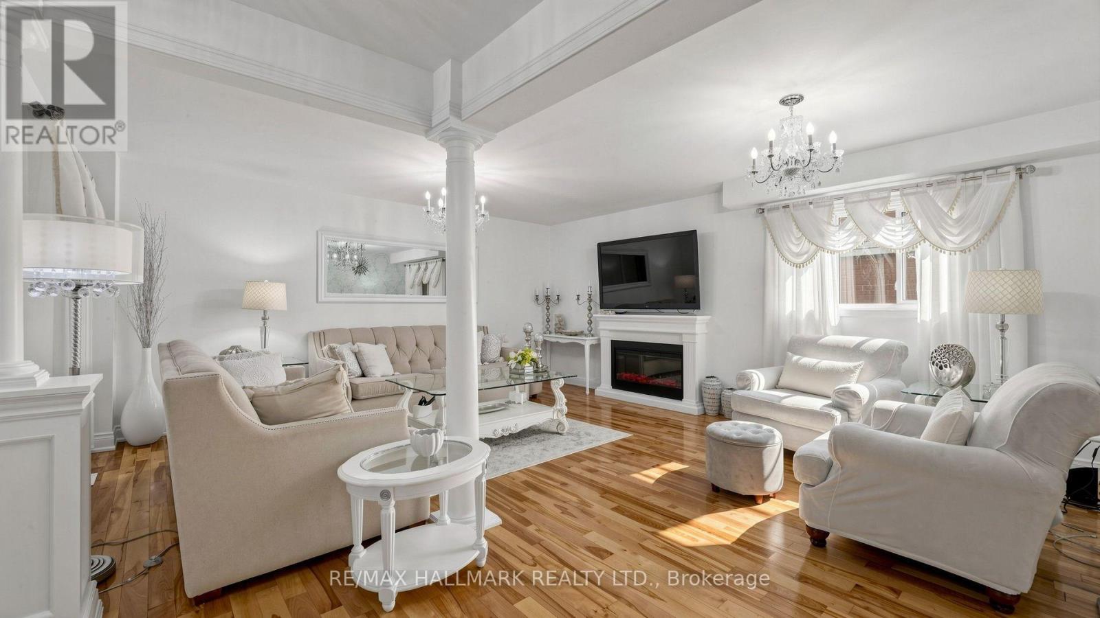 25 WICKS DRIVE - 8