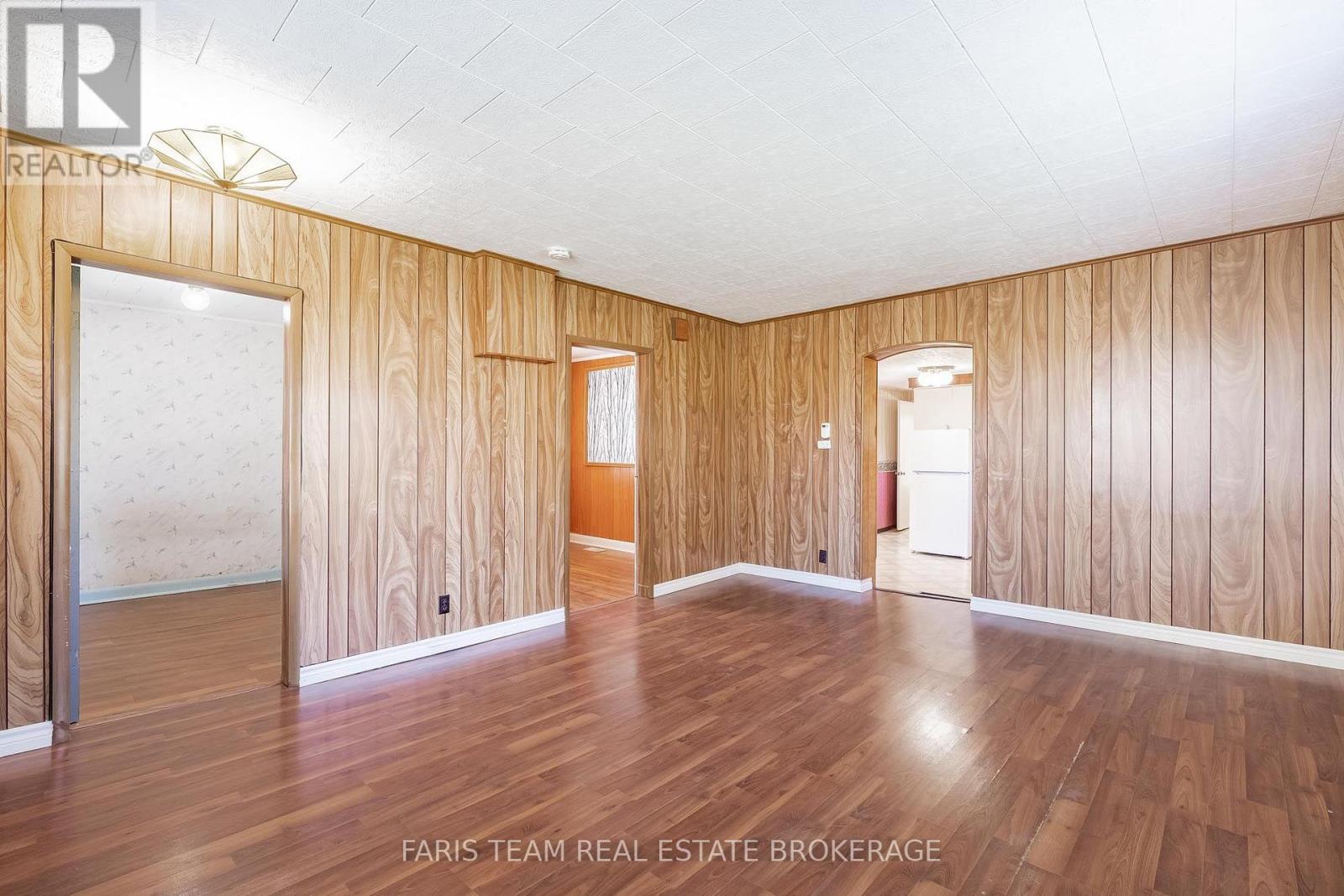 32 LORNE AVENUE - Image 18