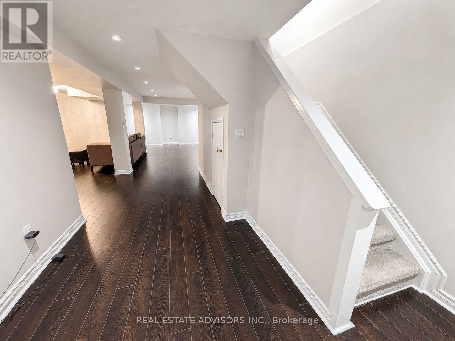 5215 MARBLEWOOD DRIVE - 32