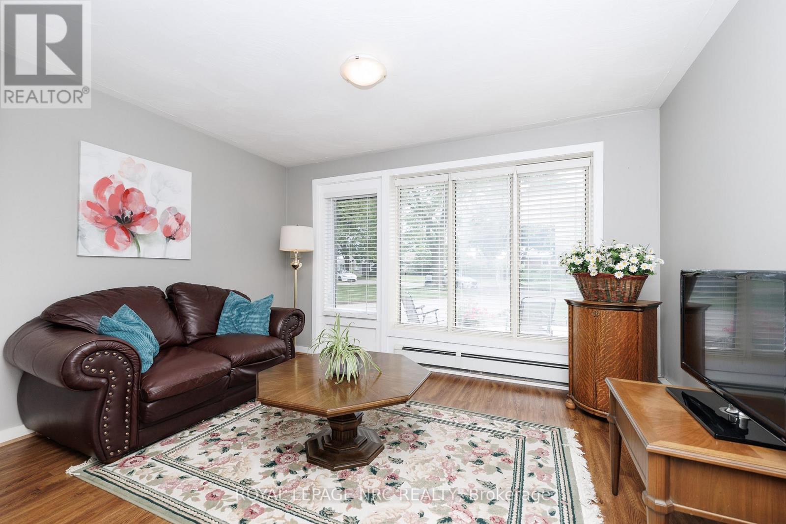 24 MUNRO STREET - 26