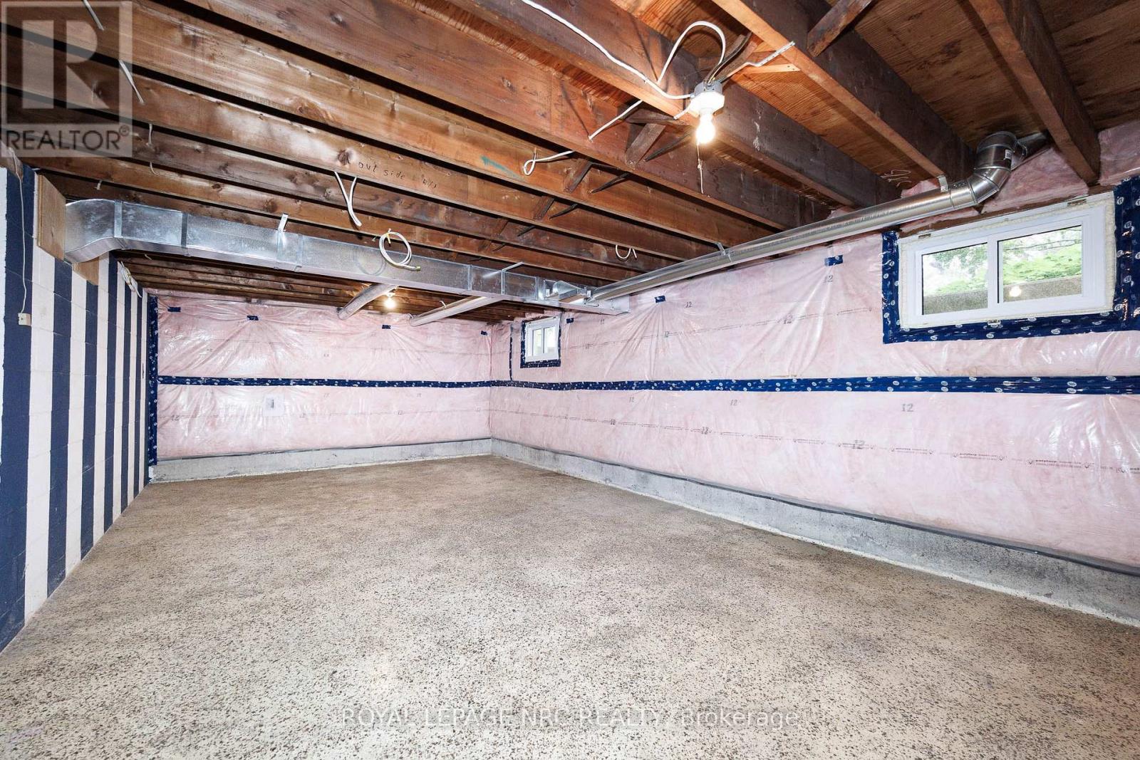 24 MUNRO STREET - 31