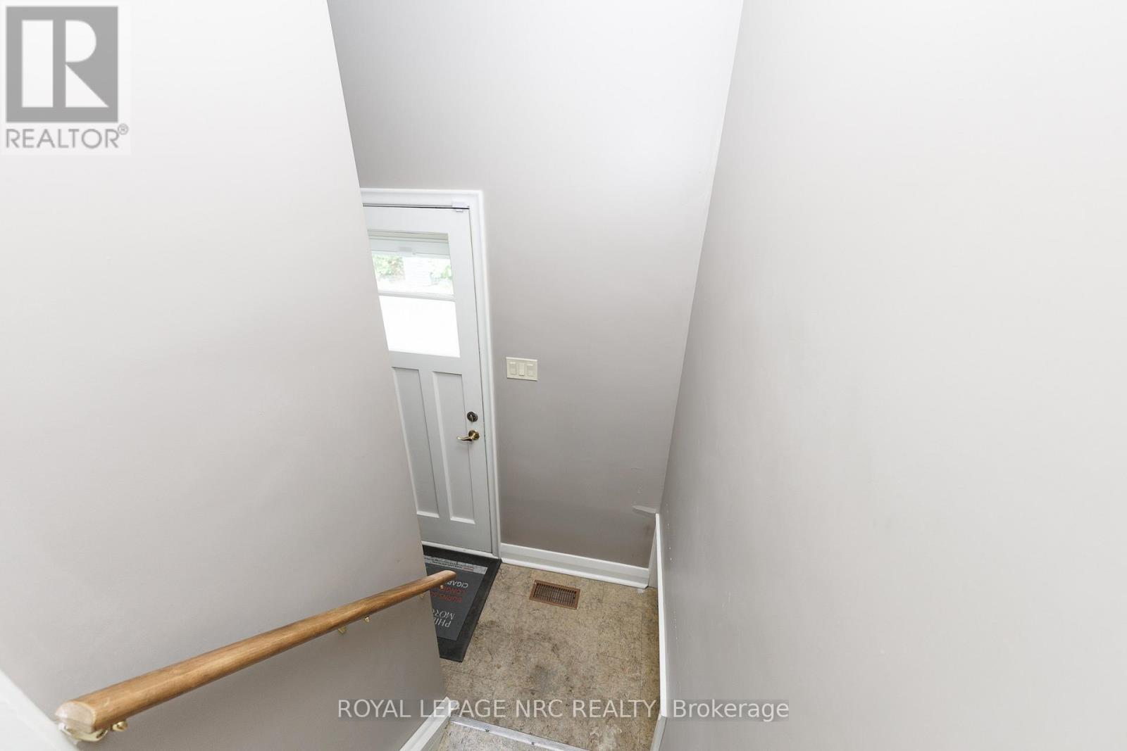 24 MUNRO STREET - 29