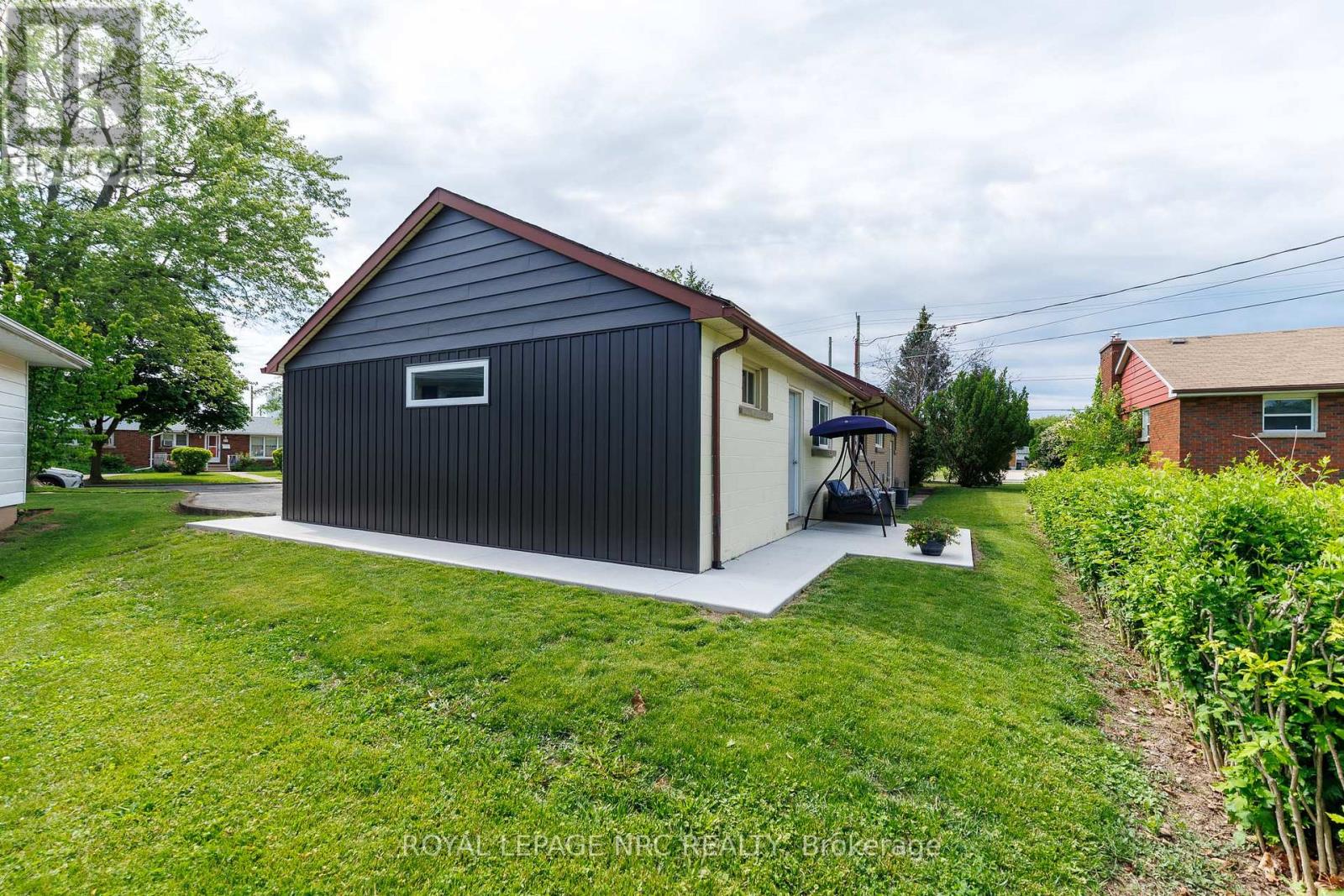 24 MUNRO STREET - 36