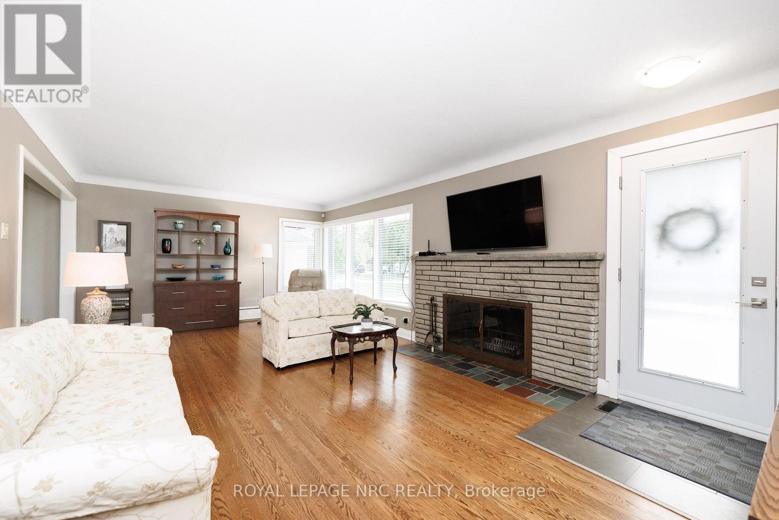 24 MUNRO STREET - 9