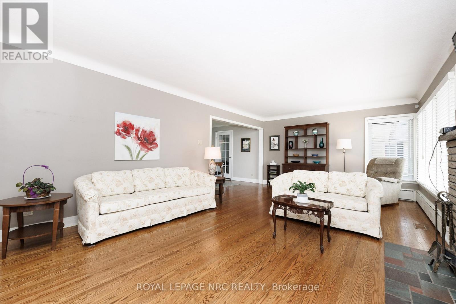 24 MUNRO STREET - 8