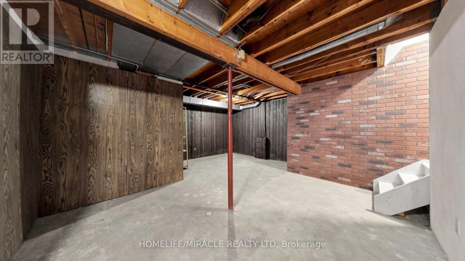 47 VISCOUNT ROAD - Image 36