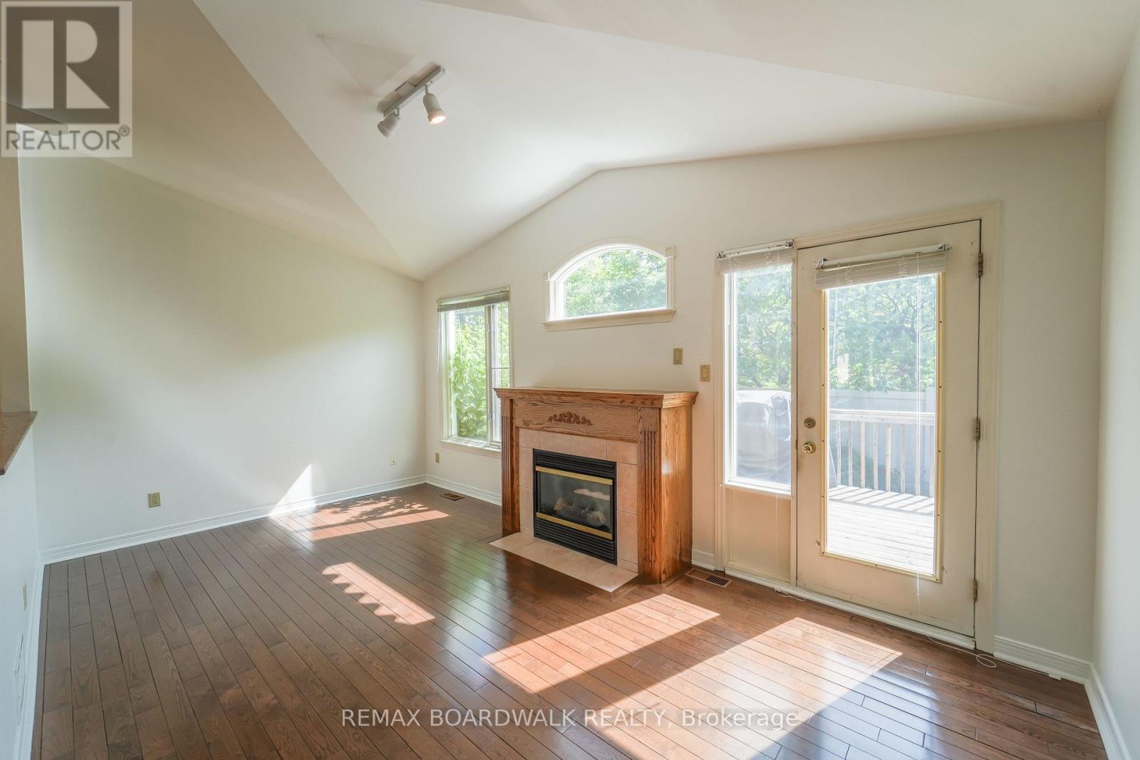 3 COULSON COURT - 14