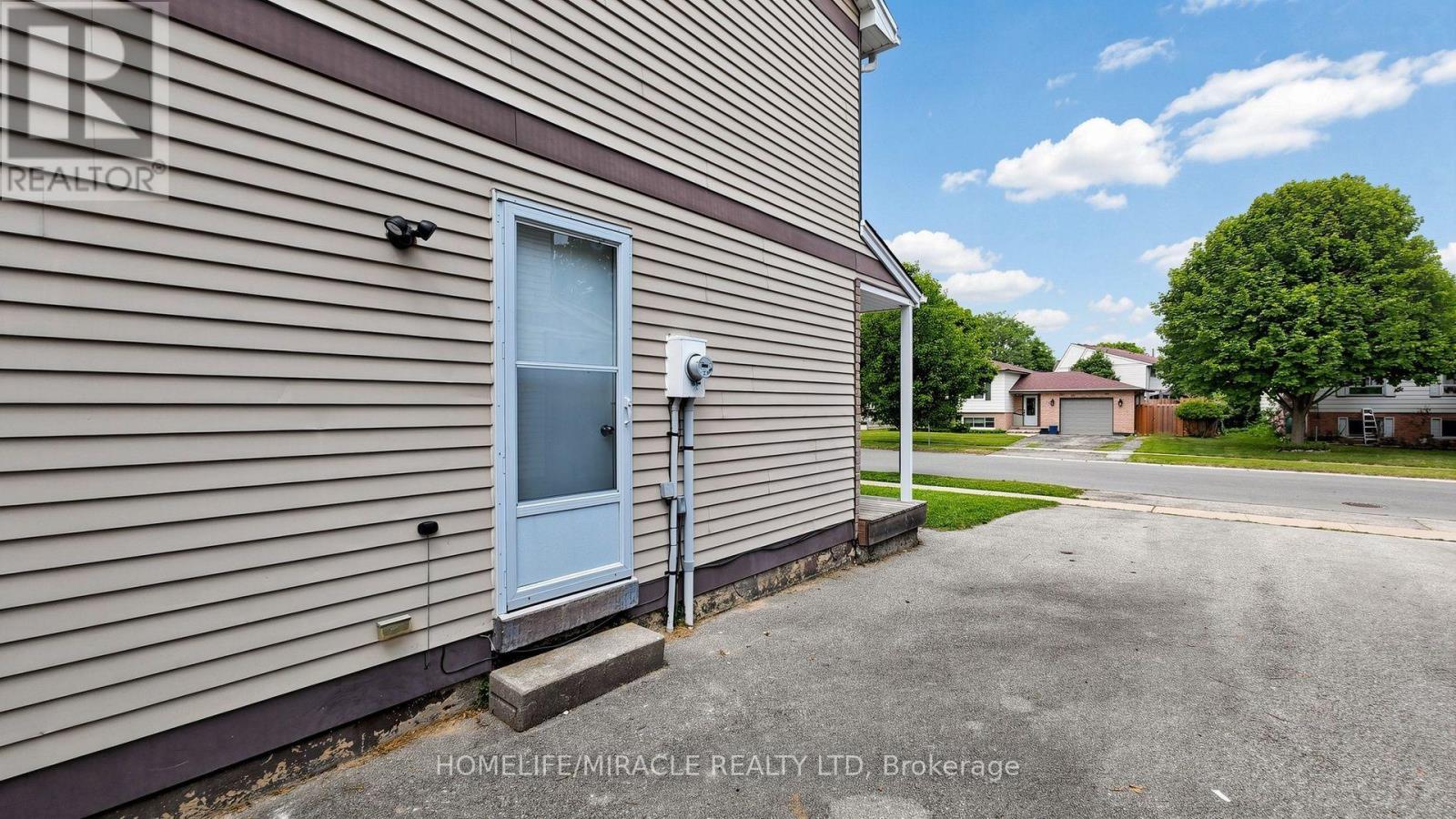 47 VISCOUNT ROAD - 50