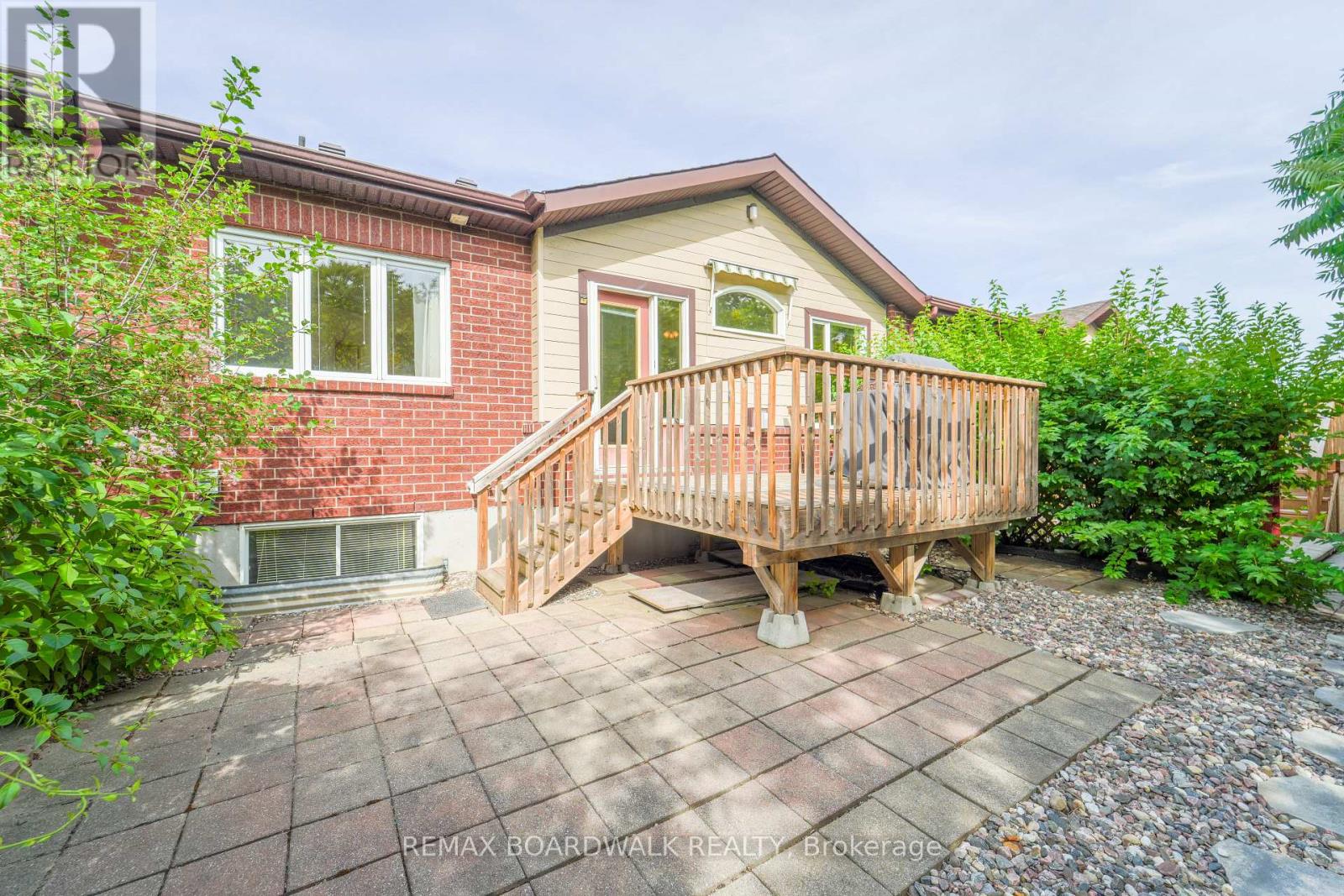 3 COULSON COURT - 35