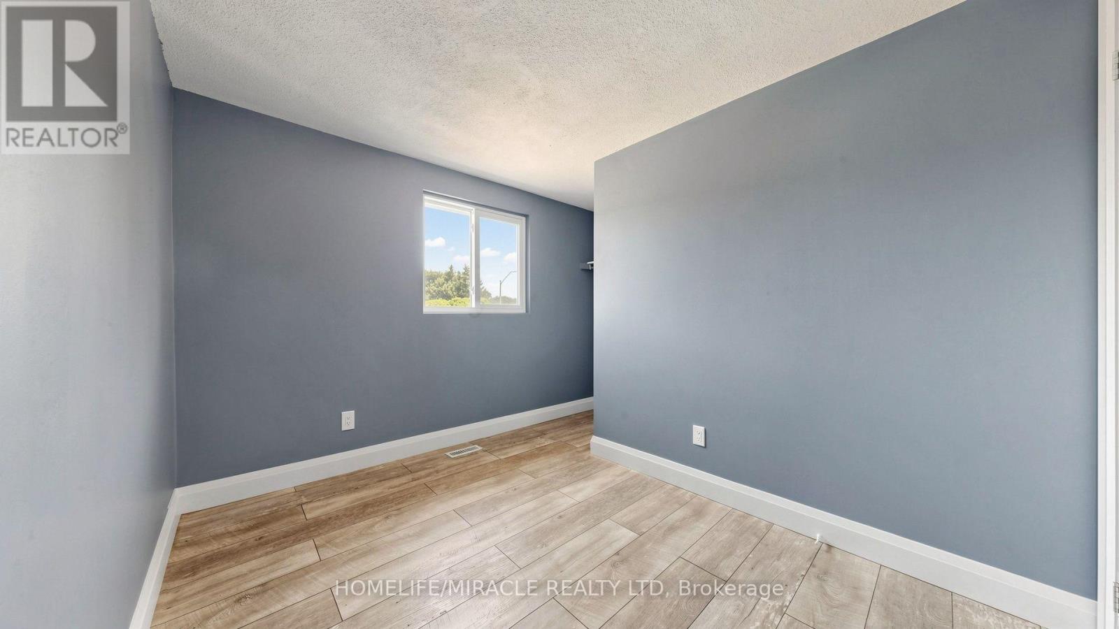 47 VISCOUNT ROAD - Image 26
