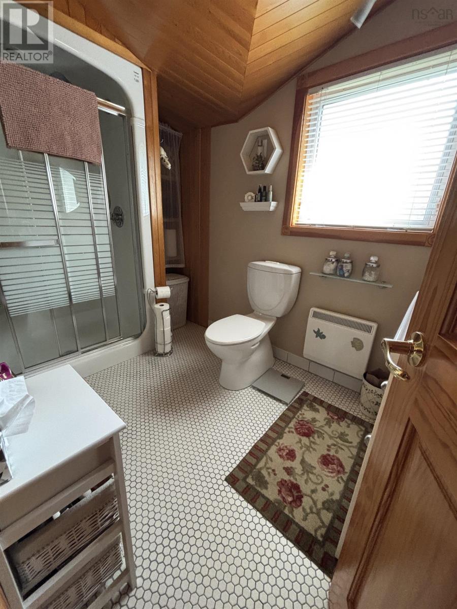 69 Thumb Cap Point Road - 20