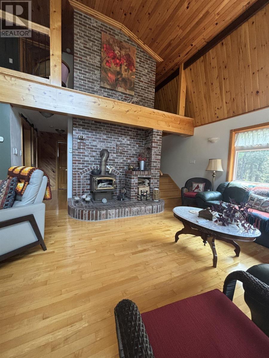 69 Thumb Cap Point Road - 14