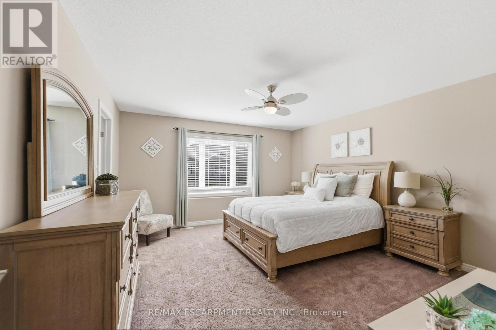 #34 6 CHESTNUT DRIVE - 11