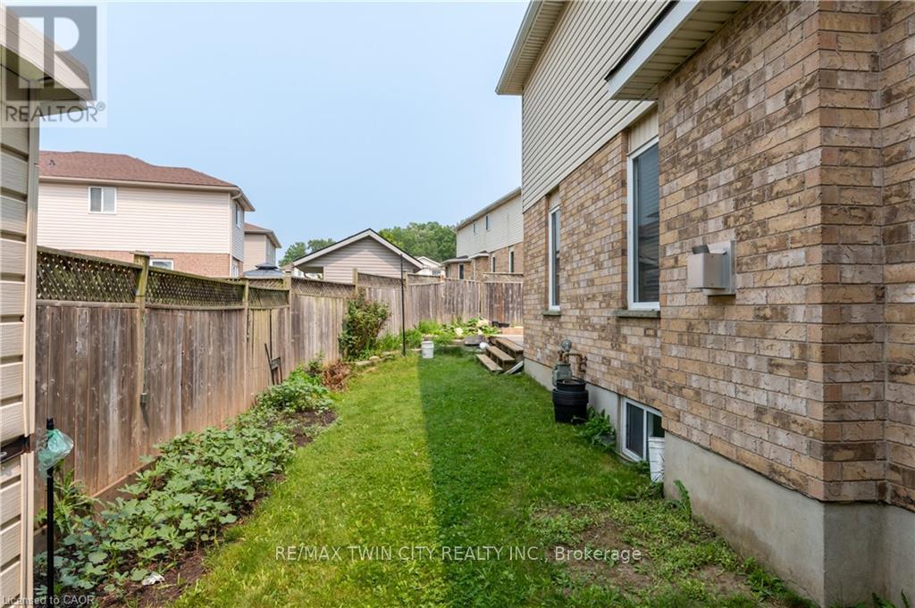 15 CHESTER DRIVE - Image 30