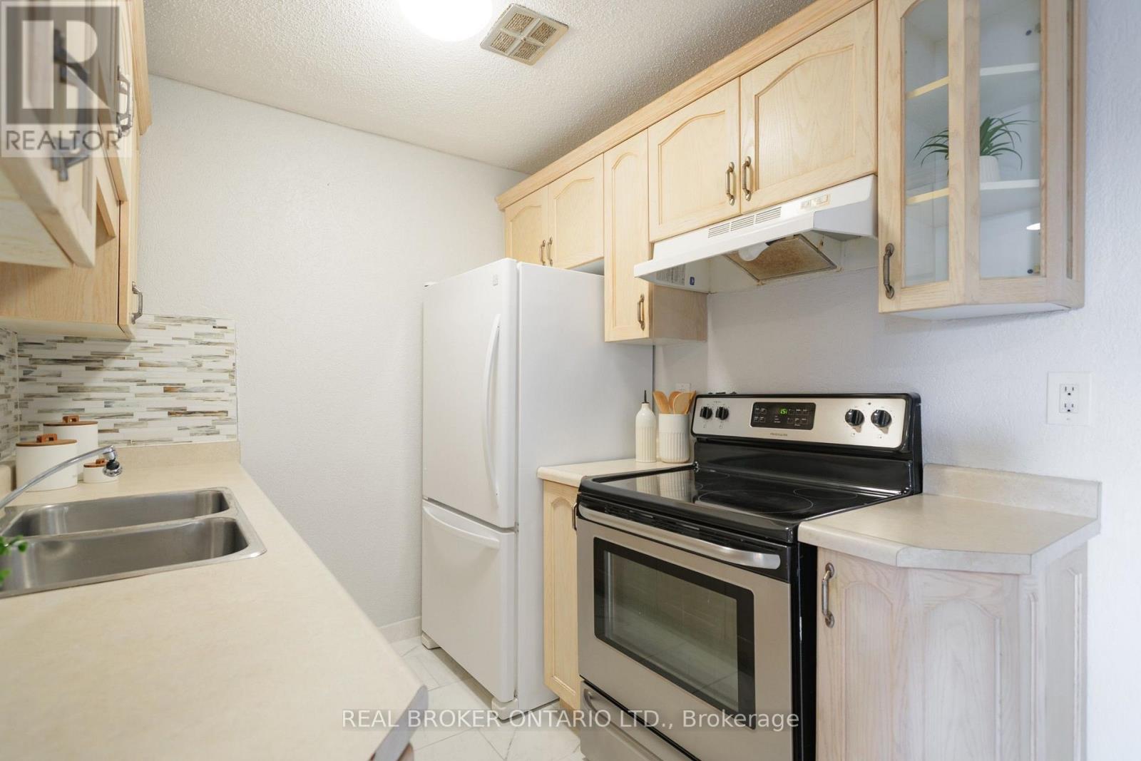 #202 893 CONCESSION STREET - 10