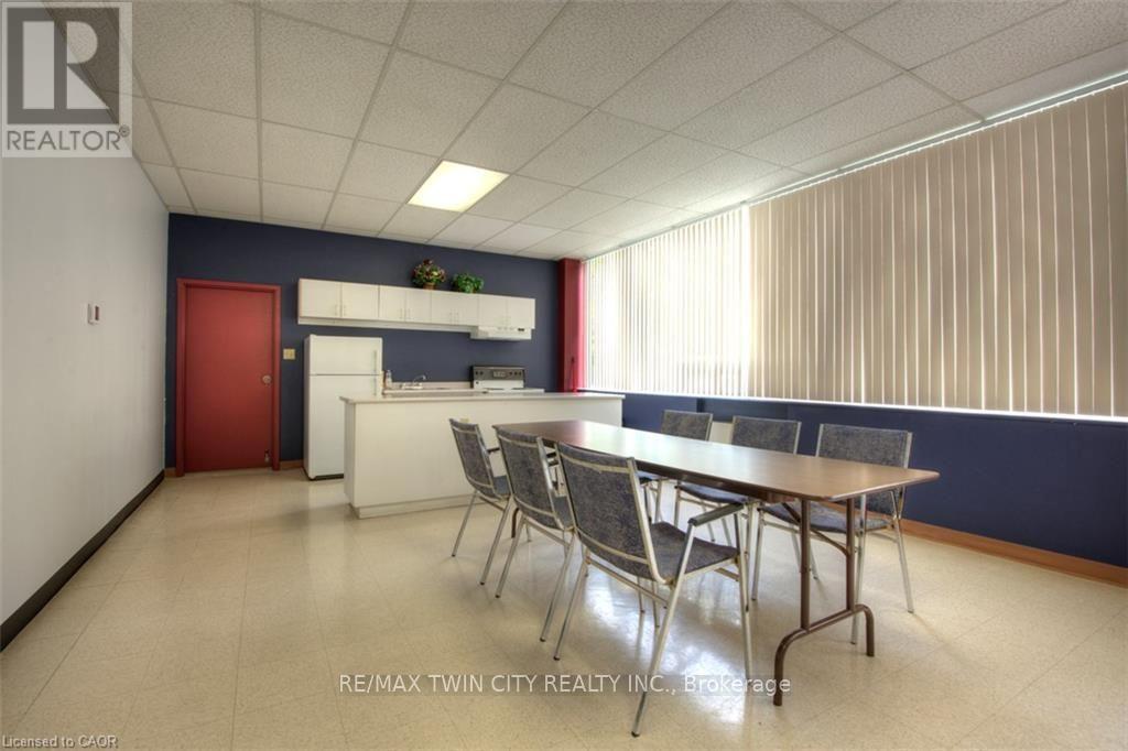 #409 3227 KING STREET E - 23