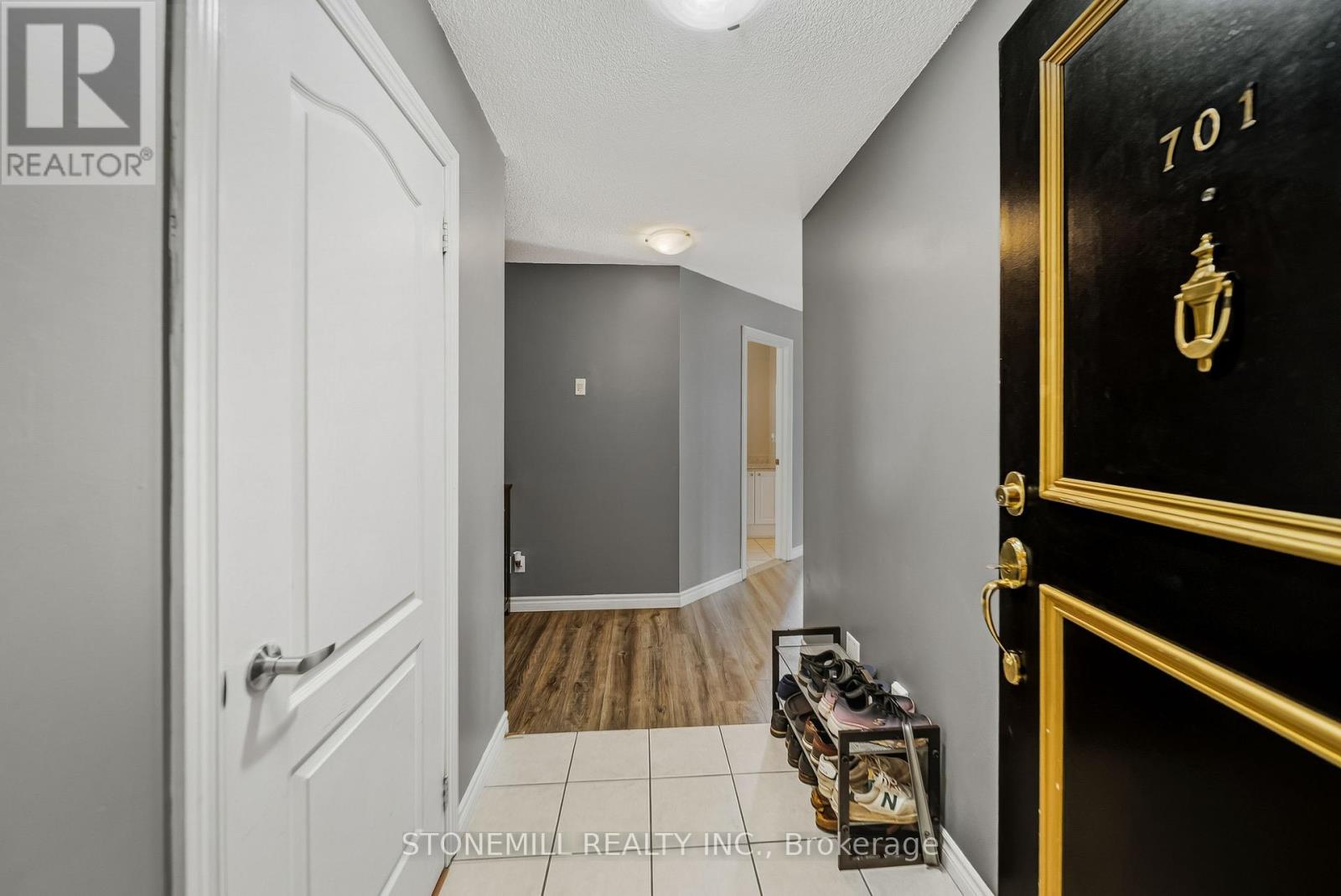 #701 135 JAMES STREET S - 13