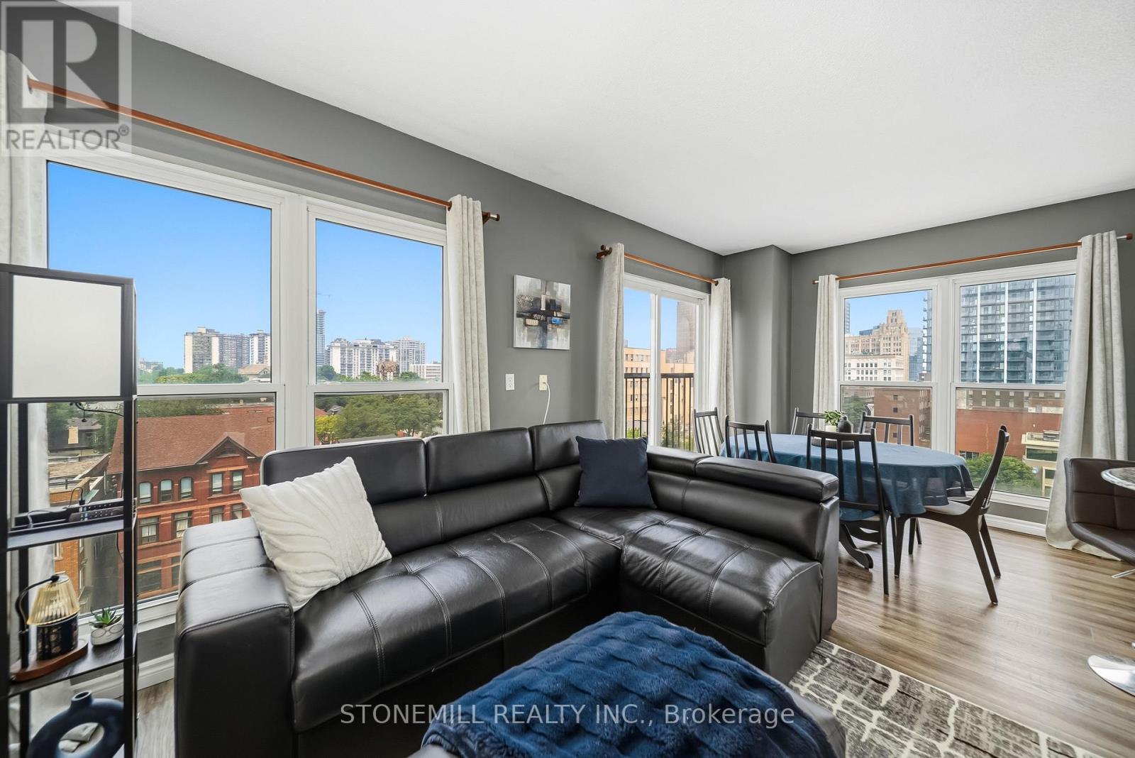 #701 135 JAMES STREET S - 19