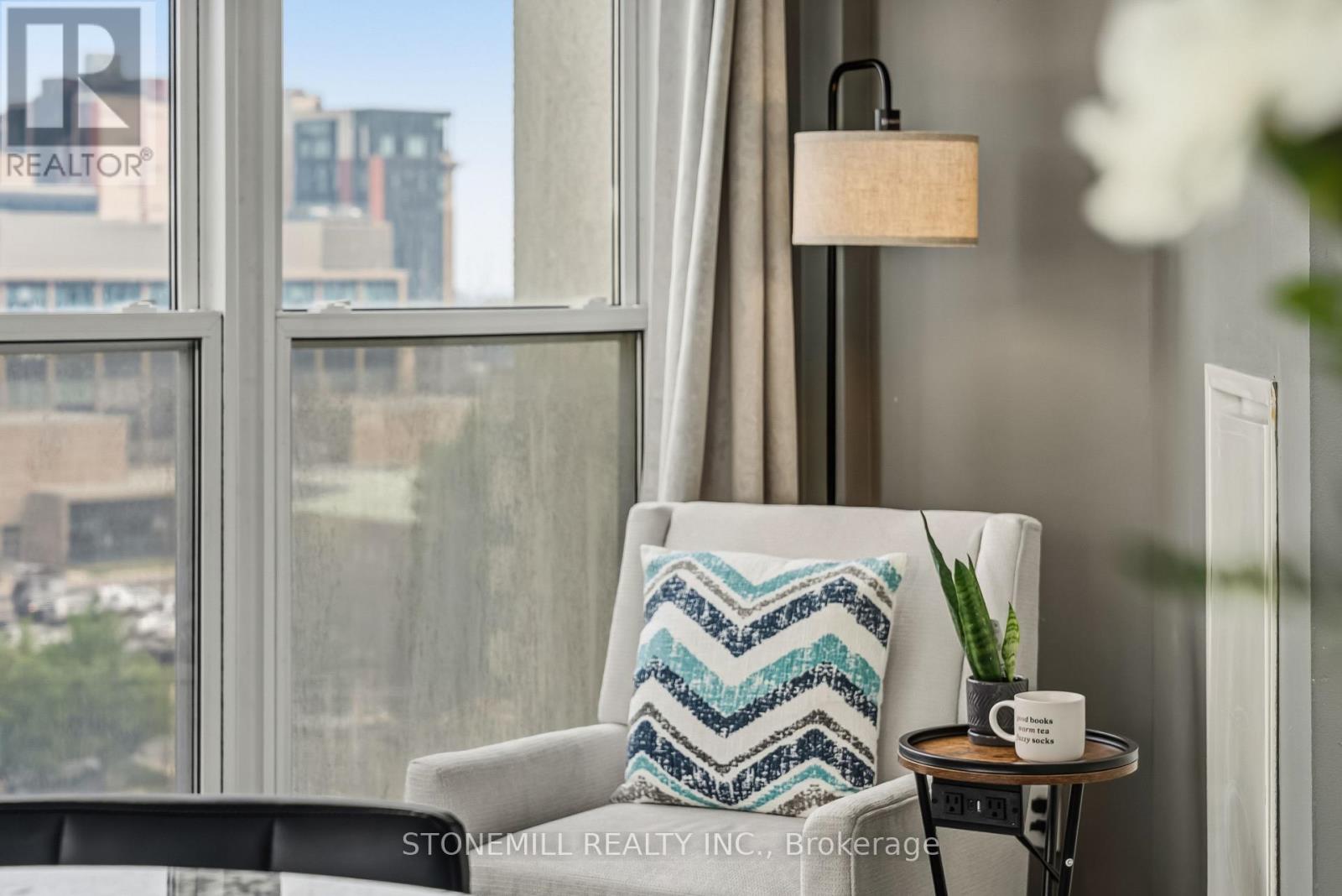 #701 135 JAMES STREET S - 7