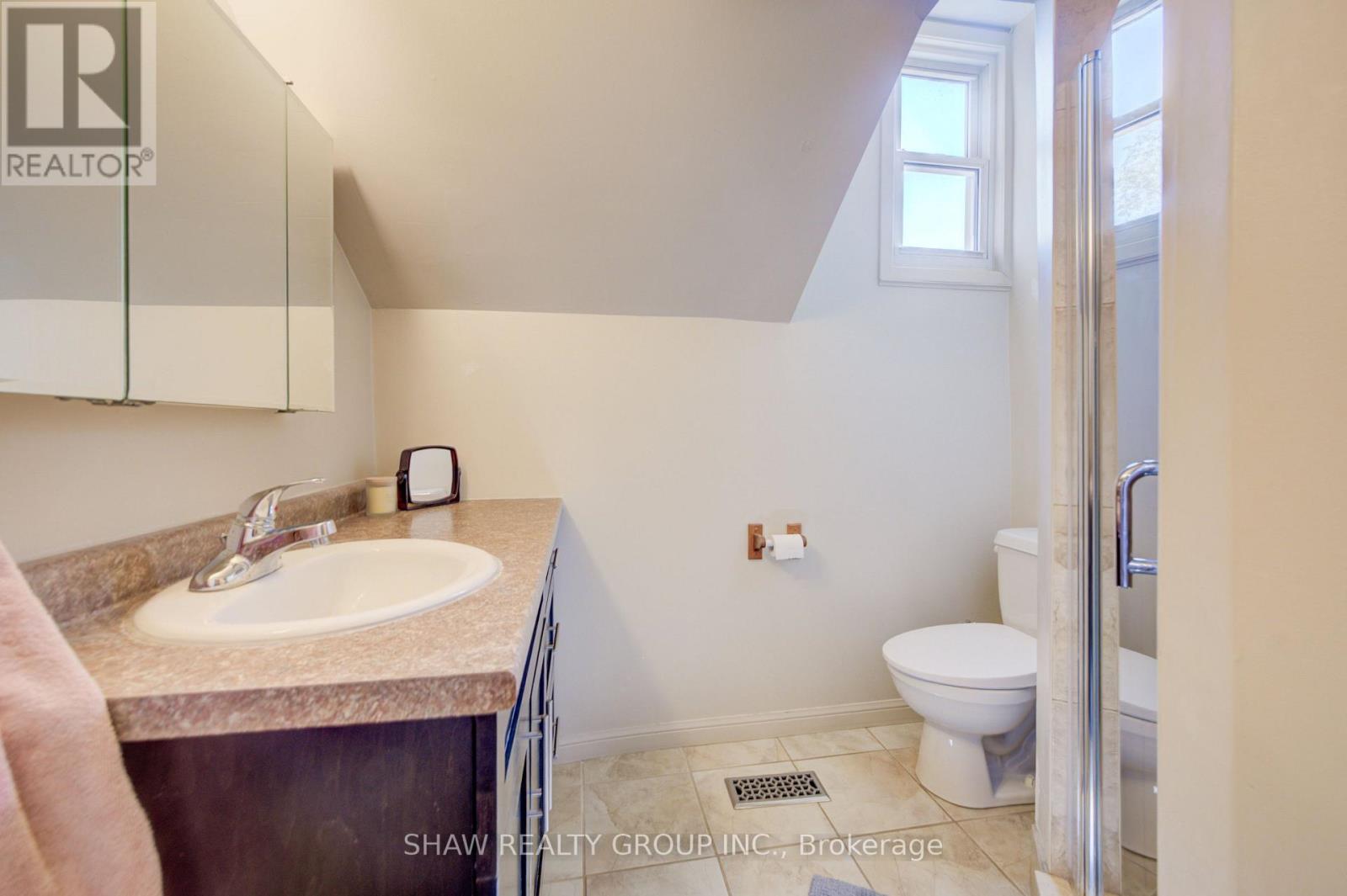 127 HENDERSON STREET - 21