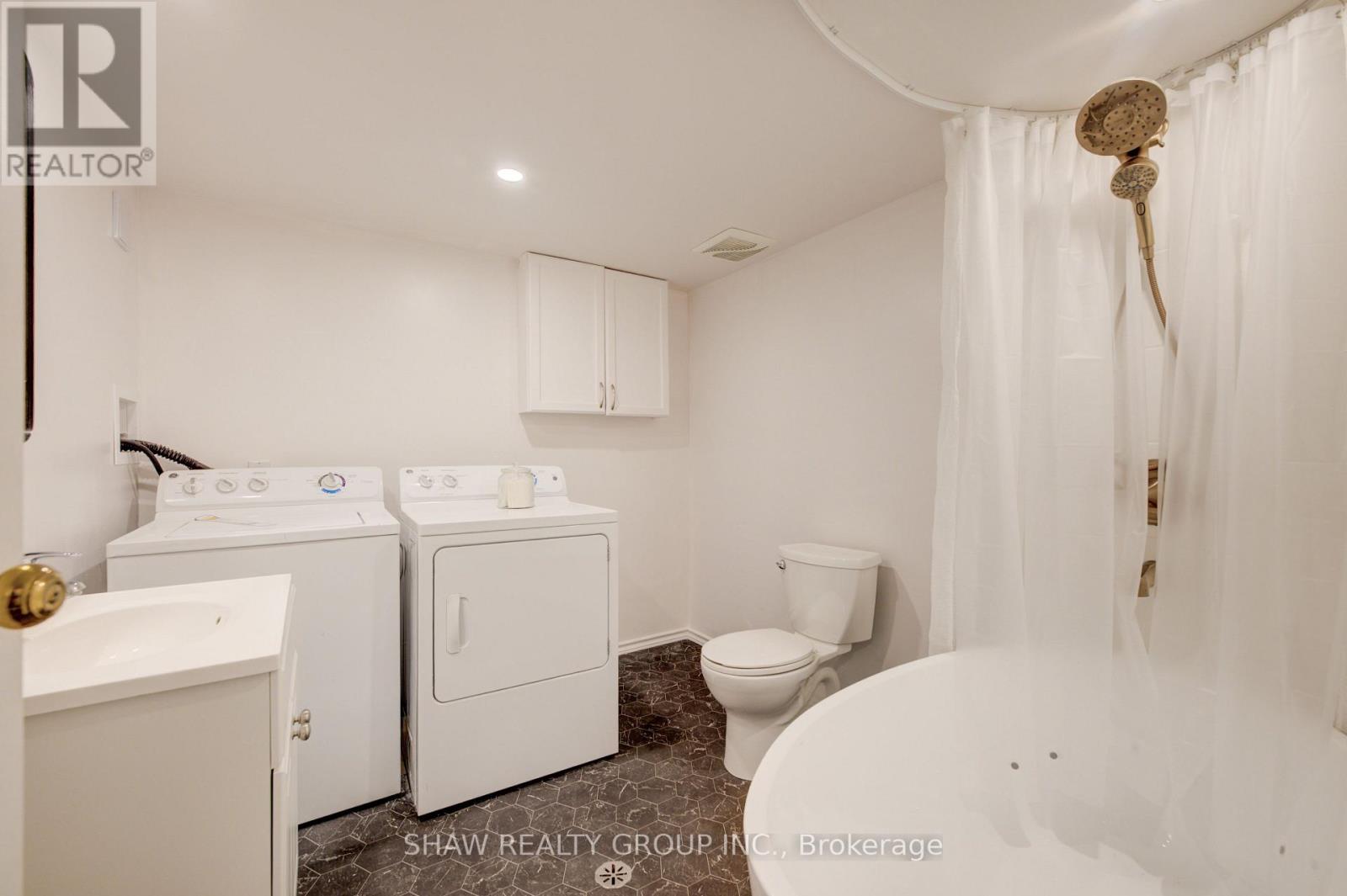 127 HENDERSON STREET - 24
