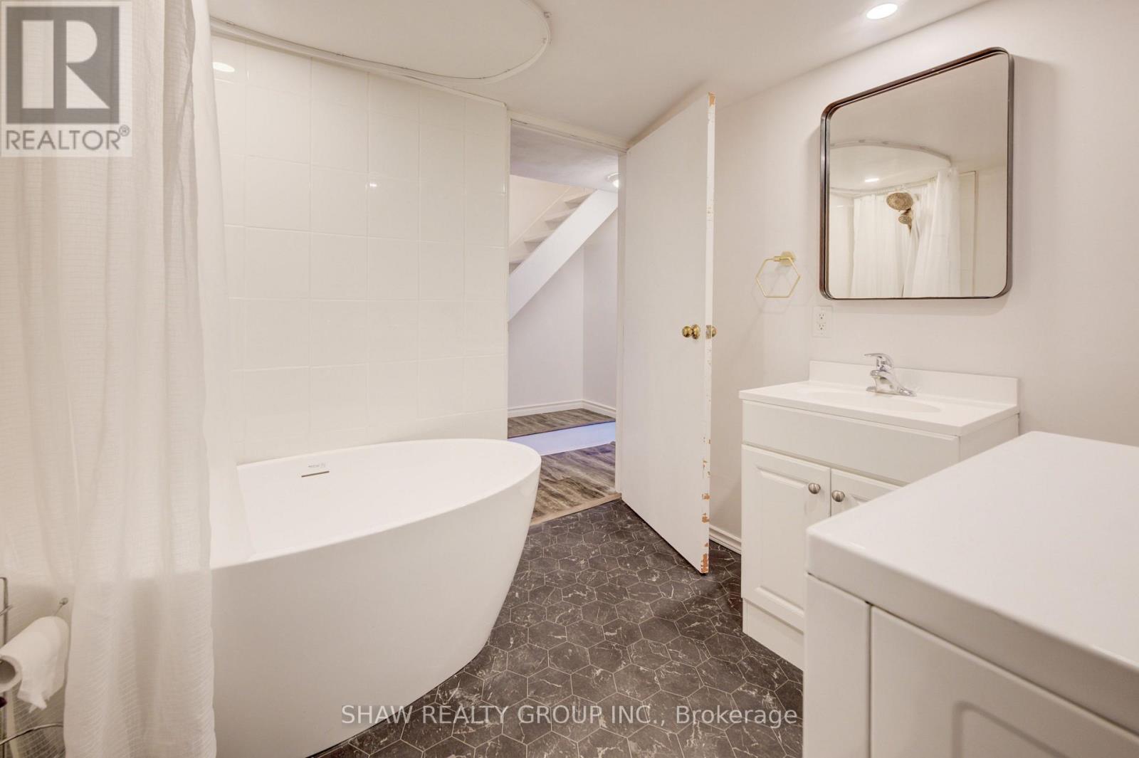 127 HENDERSON STREET - 27