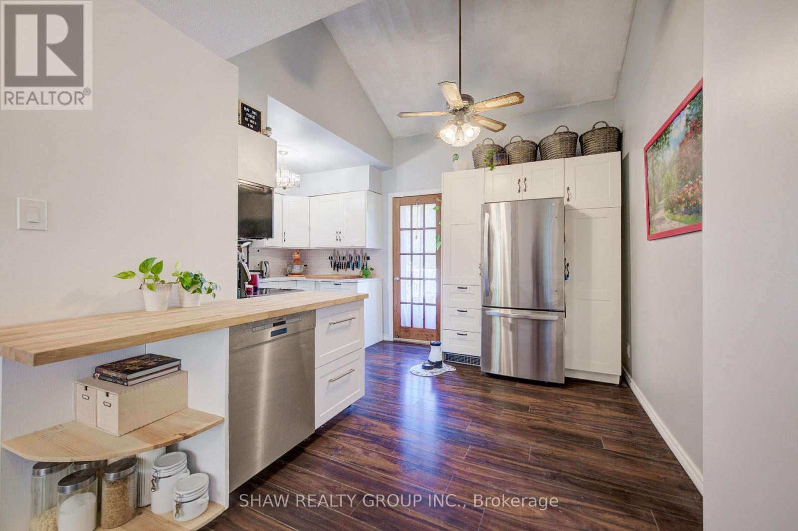 127 HENDERSON STREET - 9