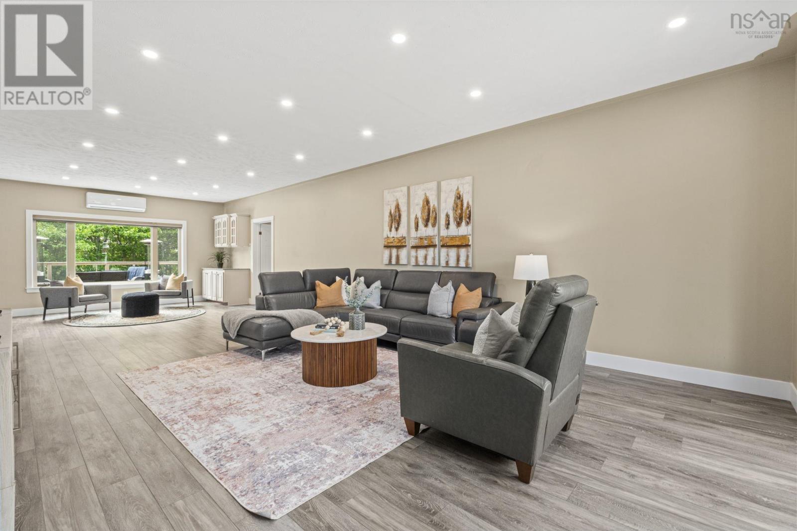 31 Lancaster Drive - 18