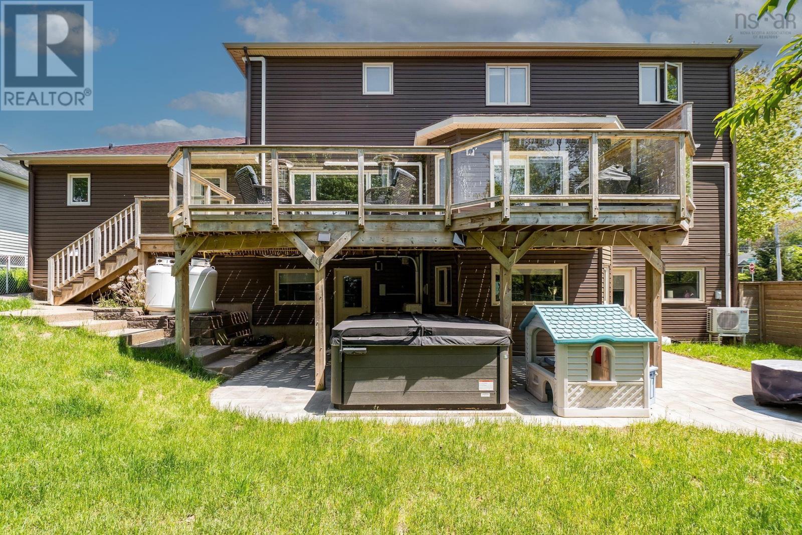 31 Lancaster Drive - 48
