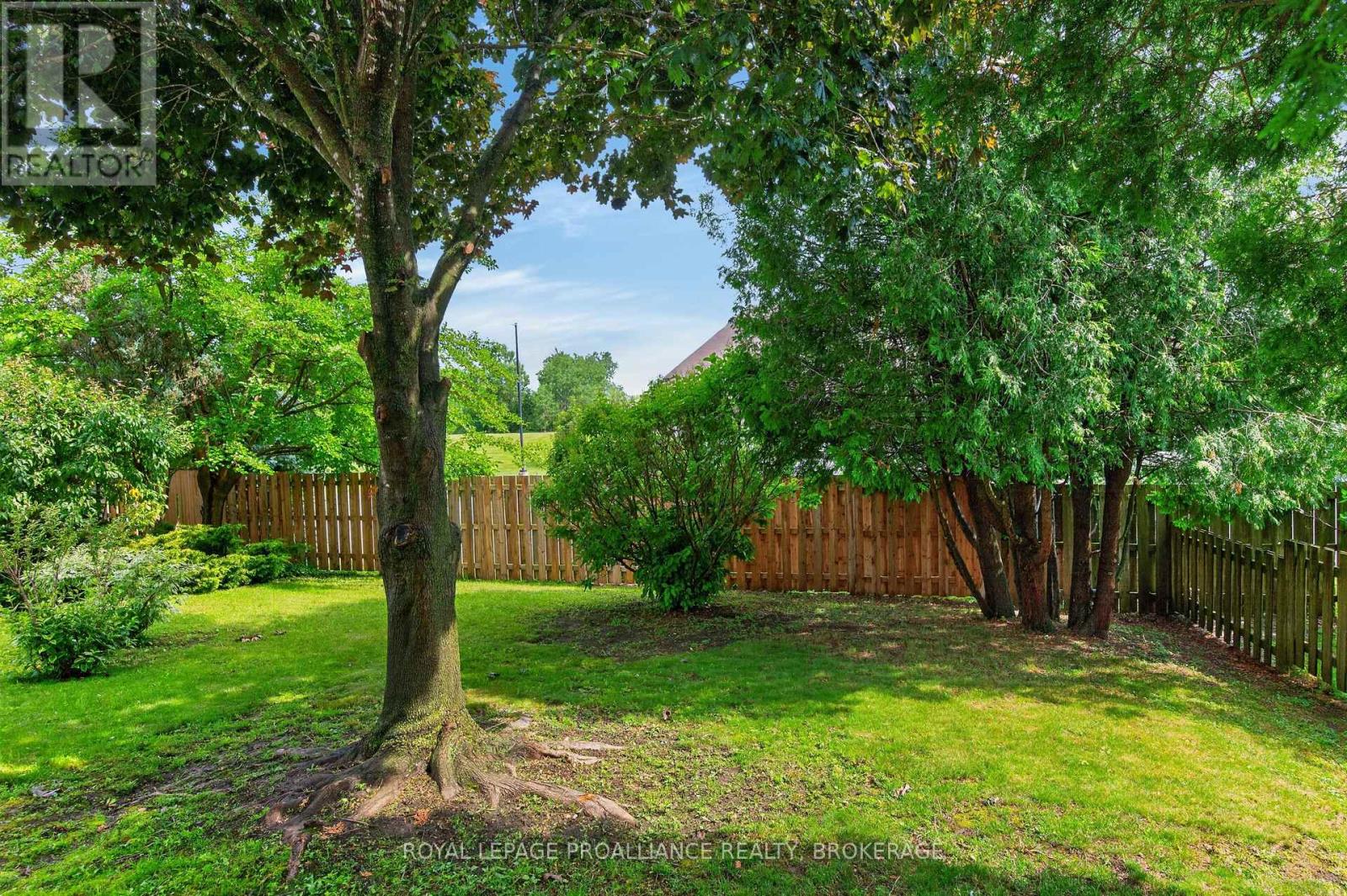 393 MALABAR DRIVE - 32