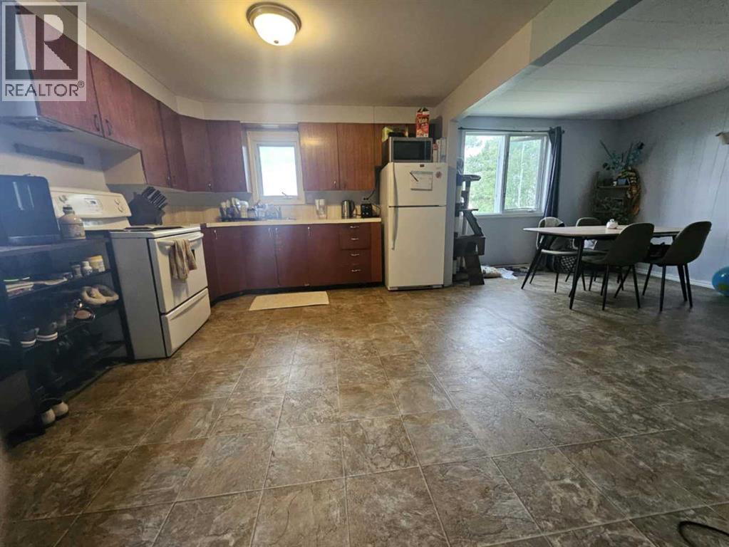 84434 Hwy 688 - 9