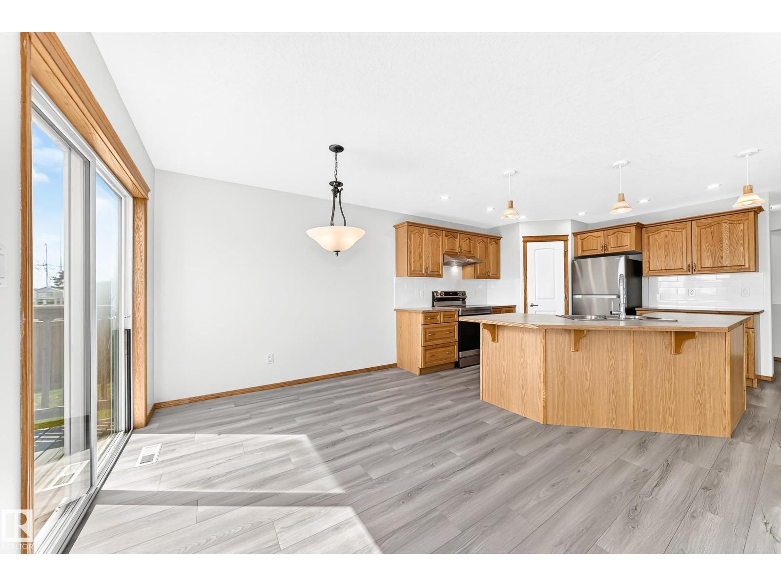 686 KANANASKIS DR - 20