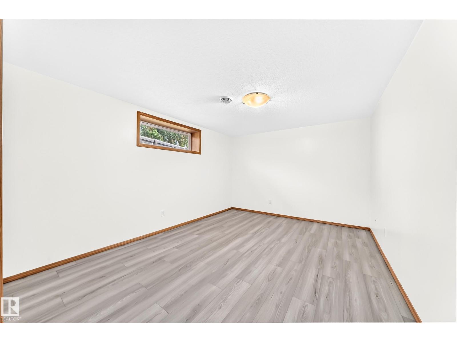 686 KANANASKIS DR - 44