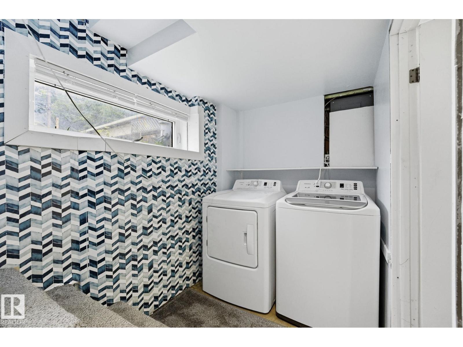 11525 129 AV NW - 22