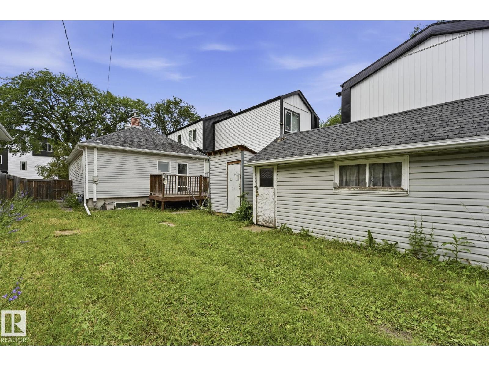 11525 129 AV NW - 30