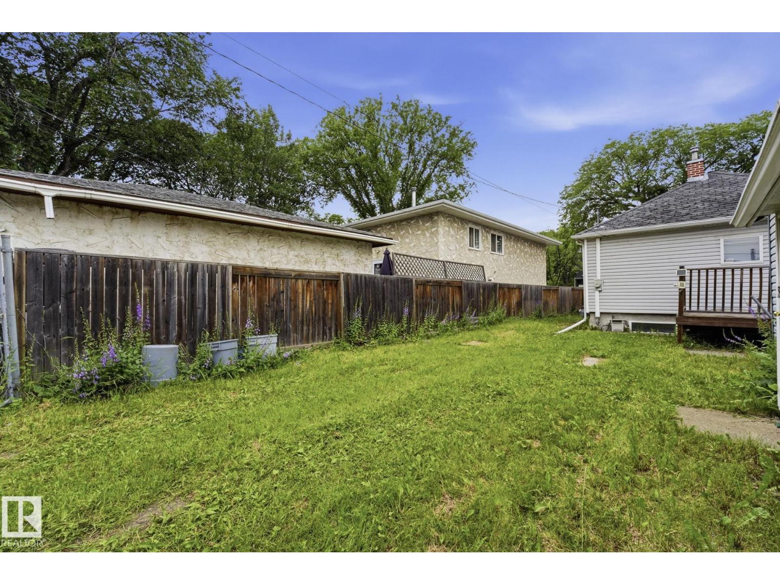11525 129 AV NW - 31