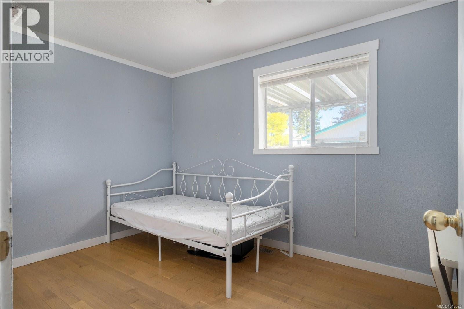 1080 Nelson St - 24