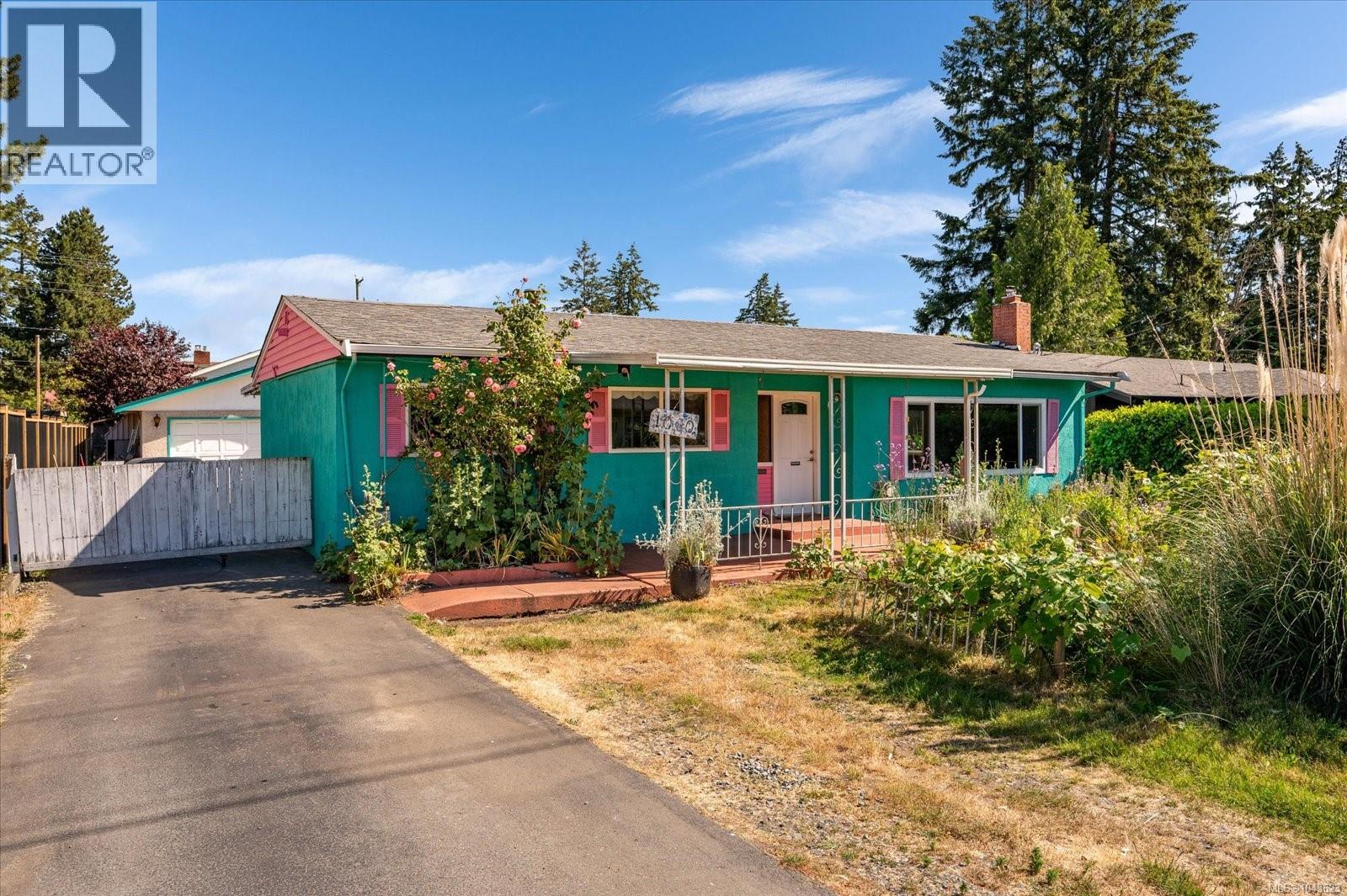 1080 Nelson St - 36