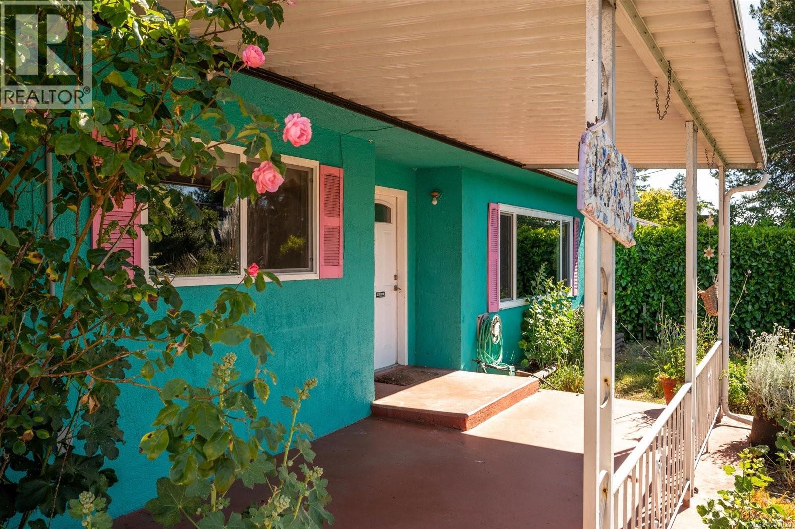 1080 Nelson St - 4