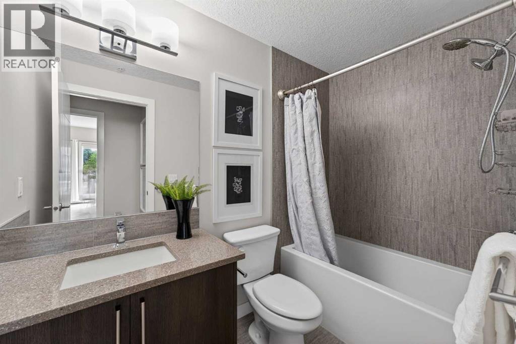 #315 93 34 Avenue SW - 21