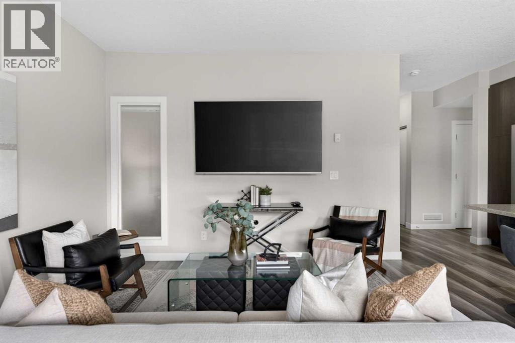 #315 93 34 Avenue SW - 11