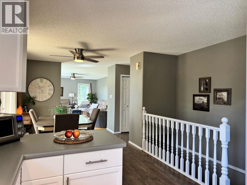 34048 Township Rd 834 - 12