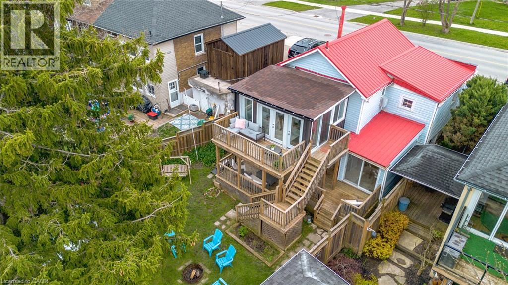 68 RIVERSIDE Drive - 44