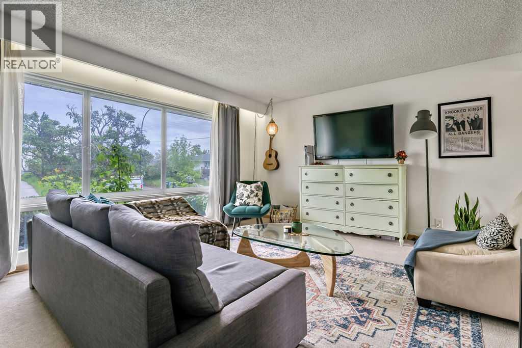 3807 25 Avenue SW - 7