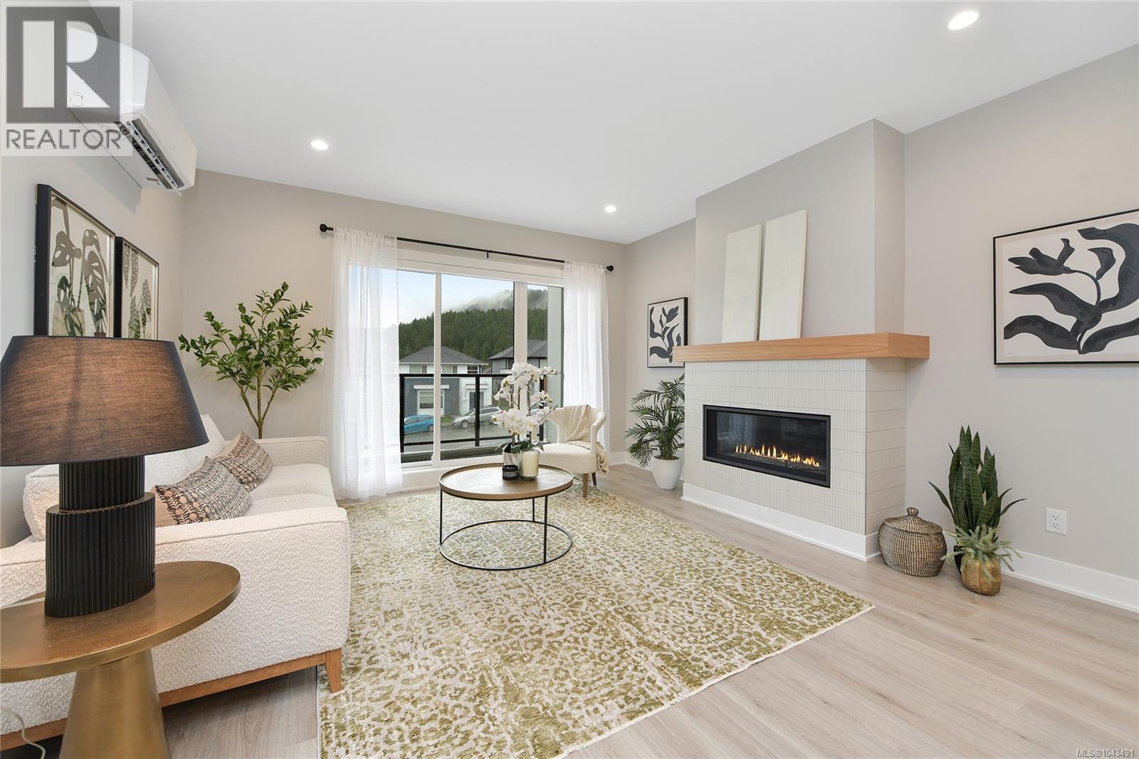 #114 2950 Constellation Ave - 14