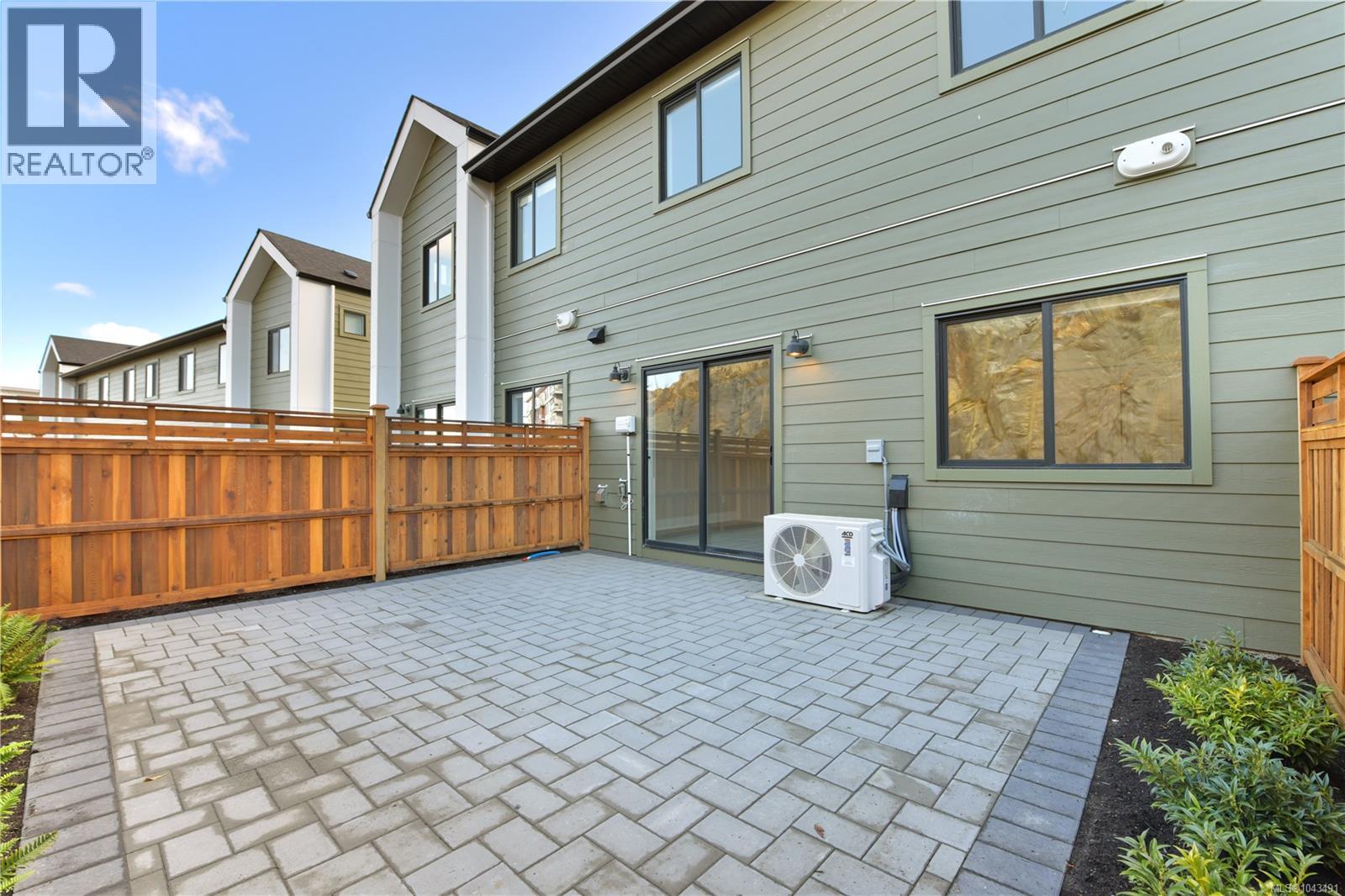 #114 2950 Constellation Ave - 39