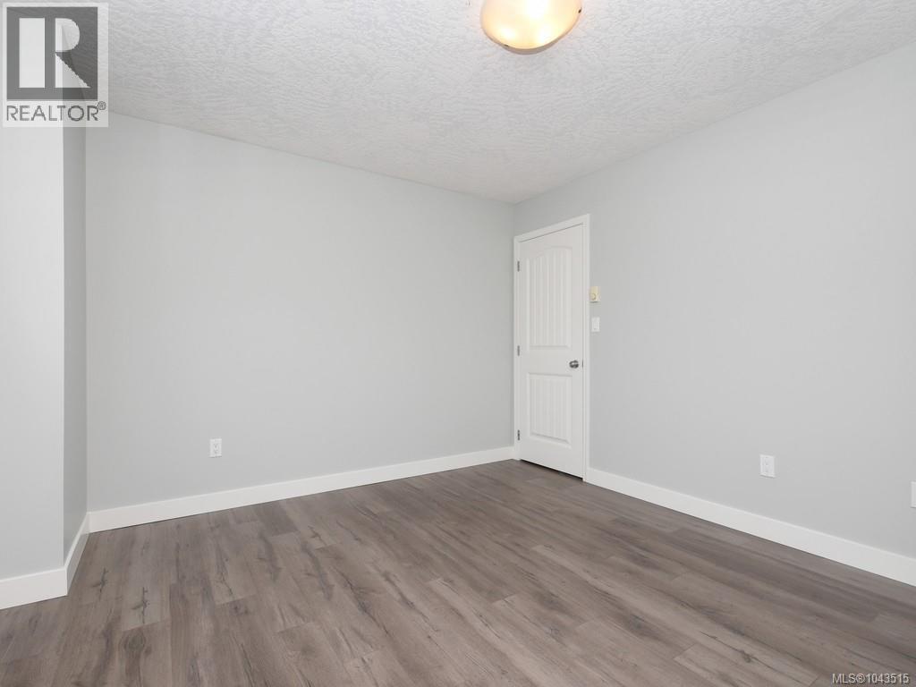 951 Kinglet Pl - 23