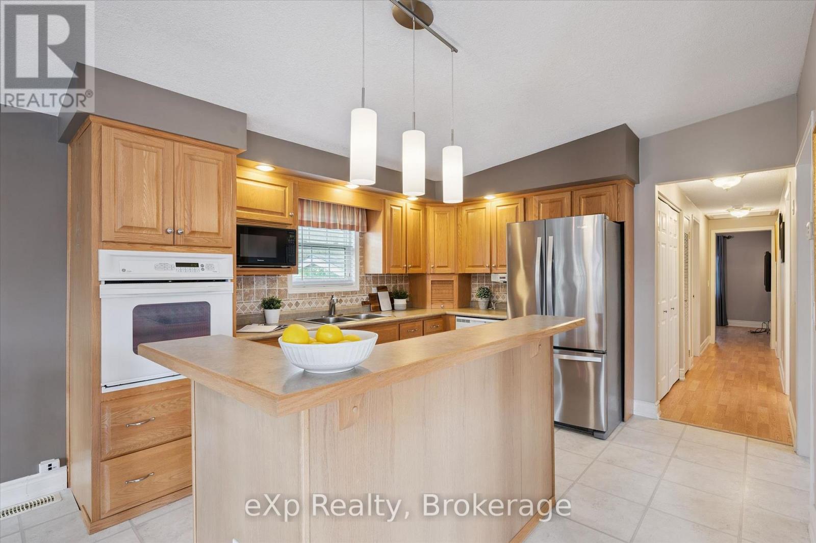 18 JASPER HEIGHTS PRIVATE - 13