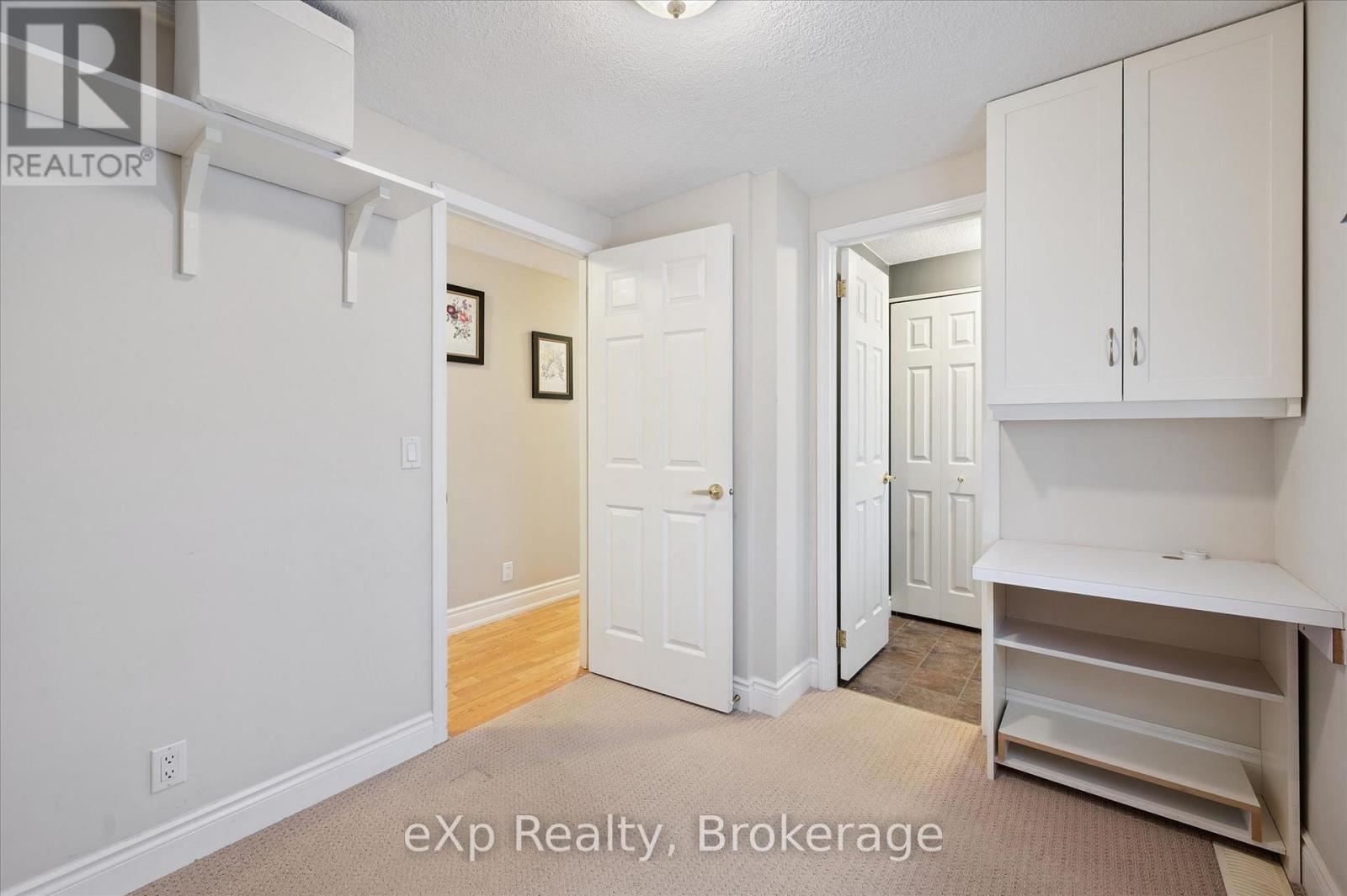 18 JASPER HEIGHTS PRIVATE - 22